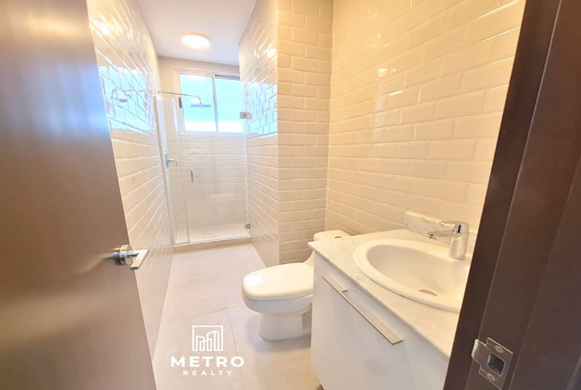 PH Jade Tower en San Francisco bathroom