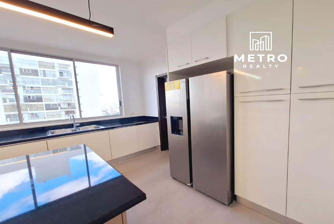 PH Jade Tower en San Francisco kitchen
