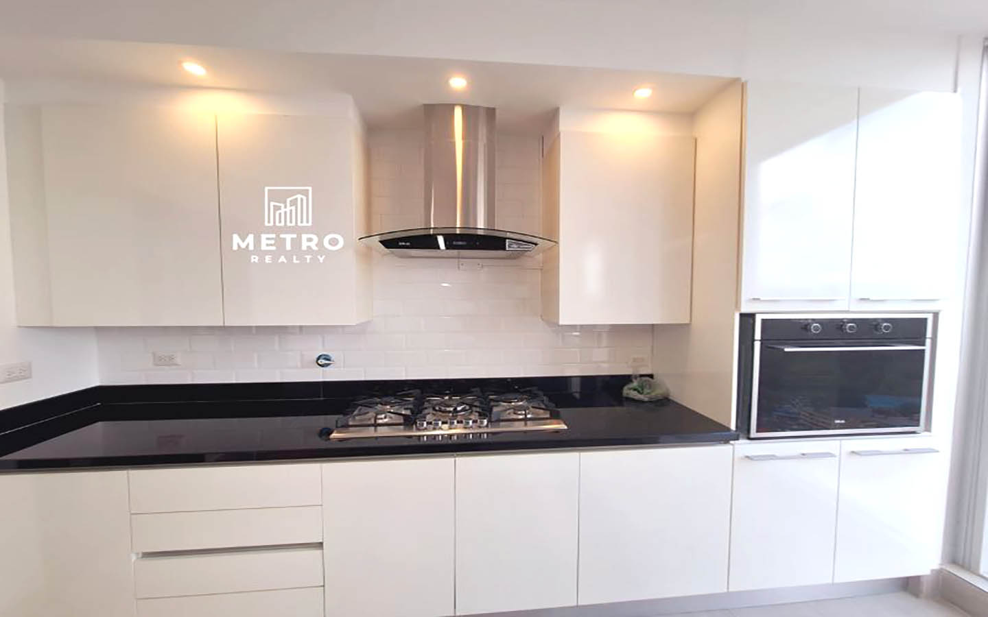 Jade Tower Panama San Francisco penthouse luxury kitchen