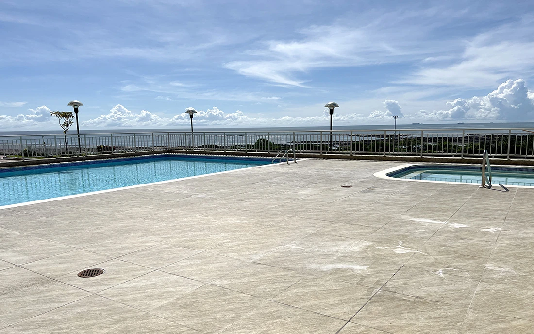 san francisco bay swimming pool