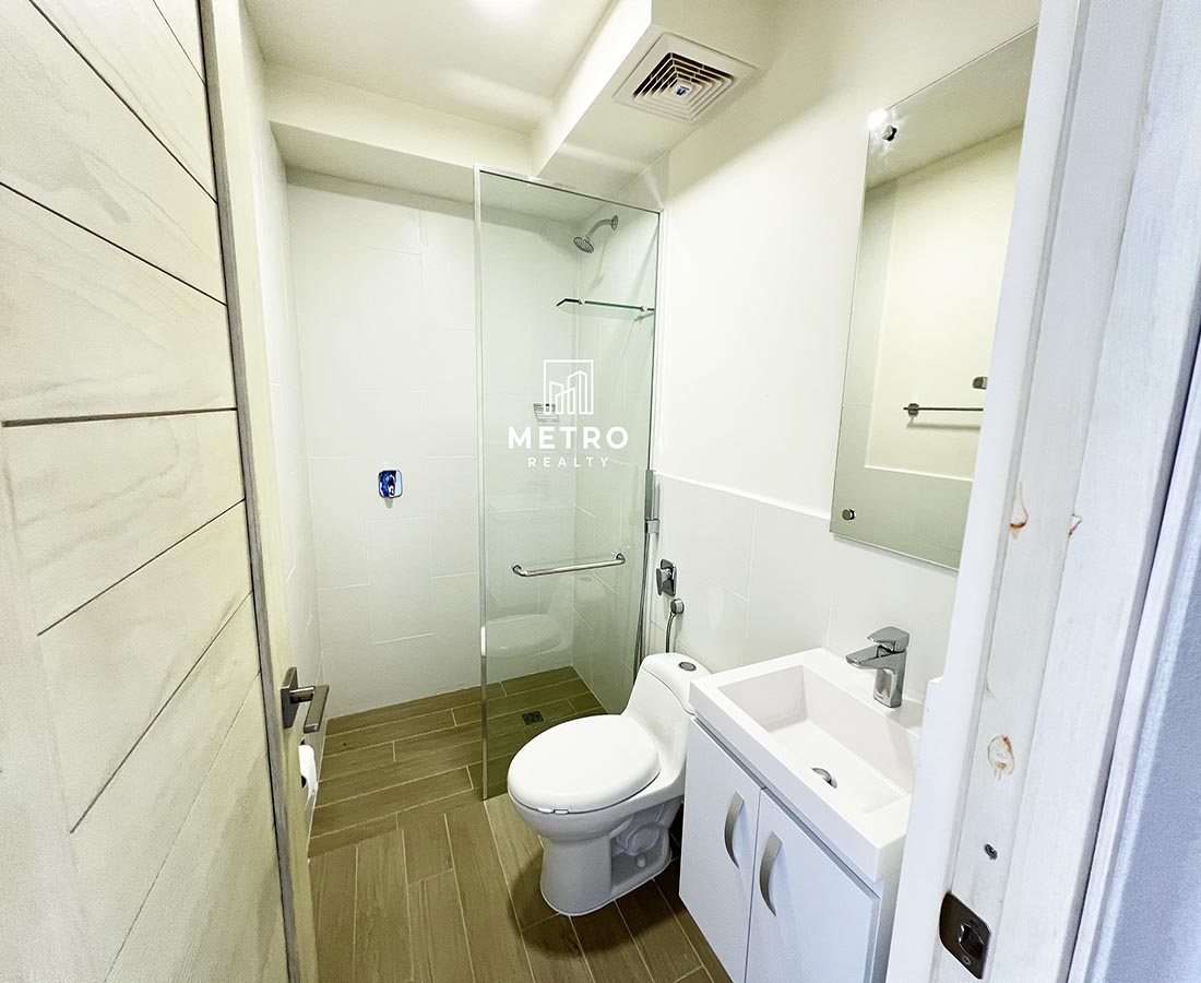 Beachfront Condos For Sale In Panama private bathroom