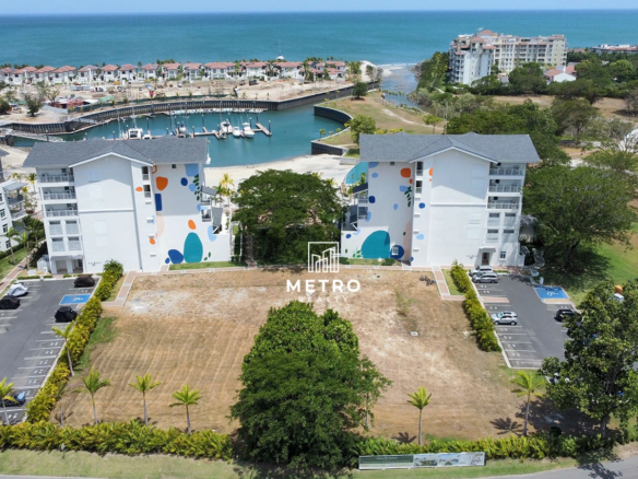 Buenaventura Panama Marina Garden to the marina view