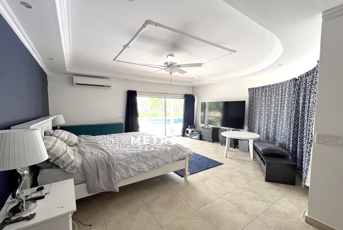 Coronado Panama master bedroom