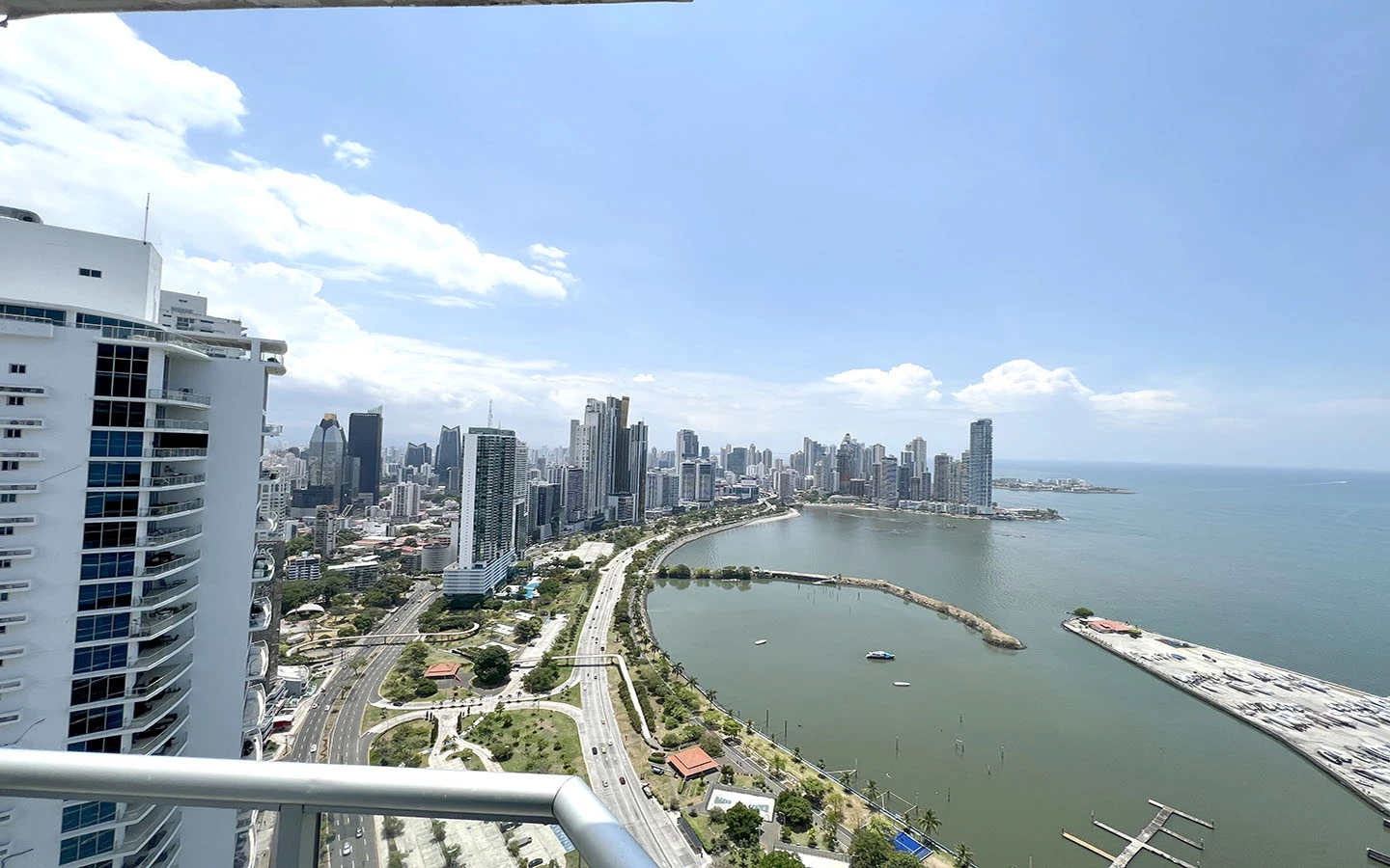 Yacht Club Tower Panama balcony view