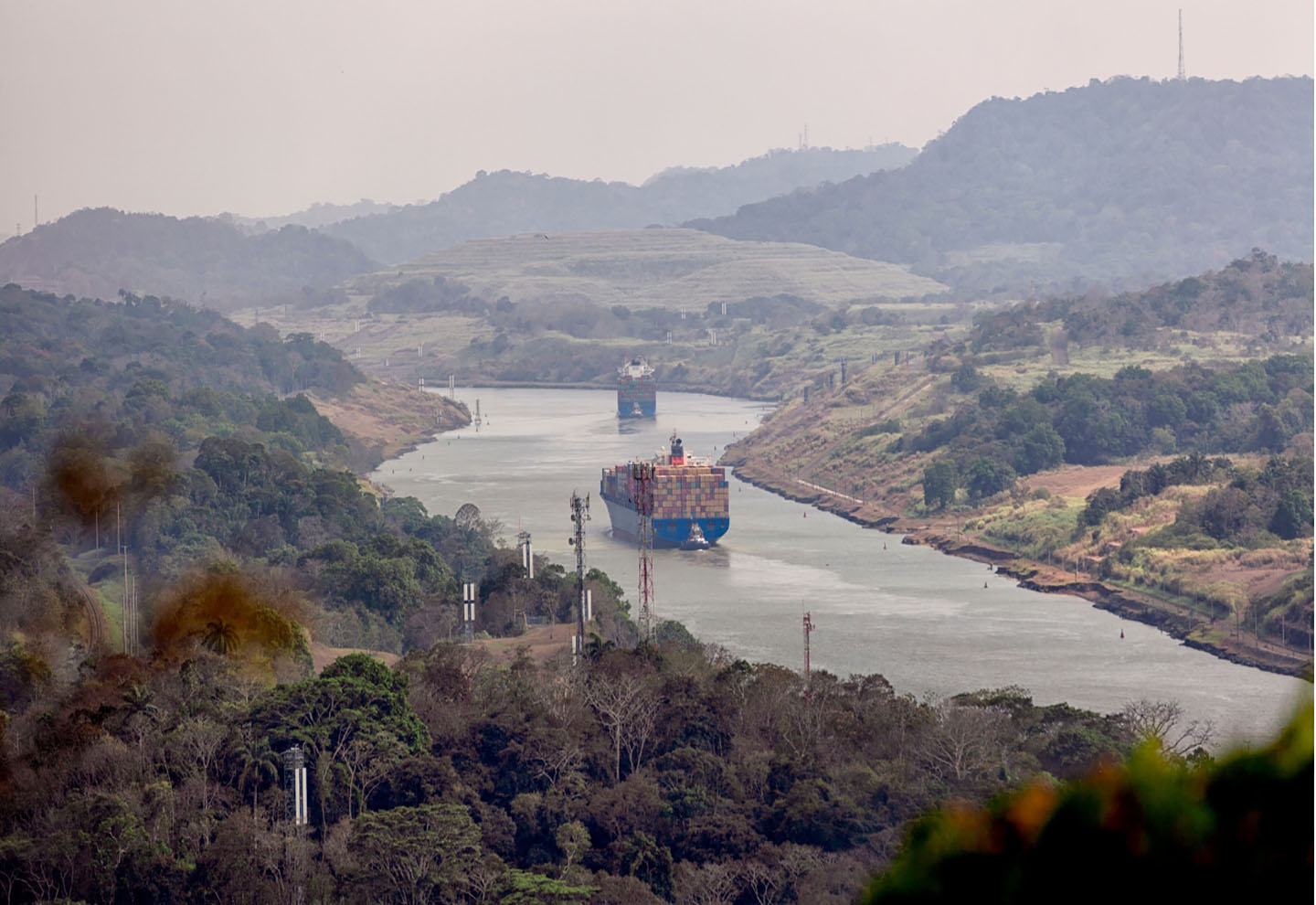 passage panama canal