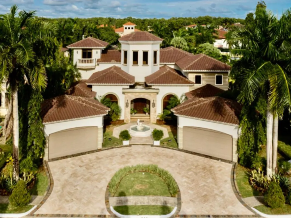 Costa del Este Mansion for Sale overview