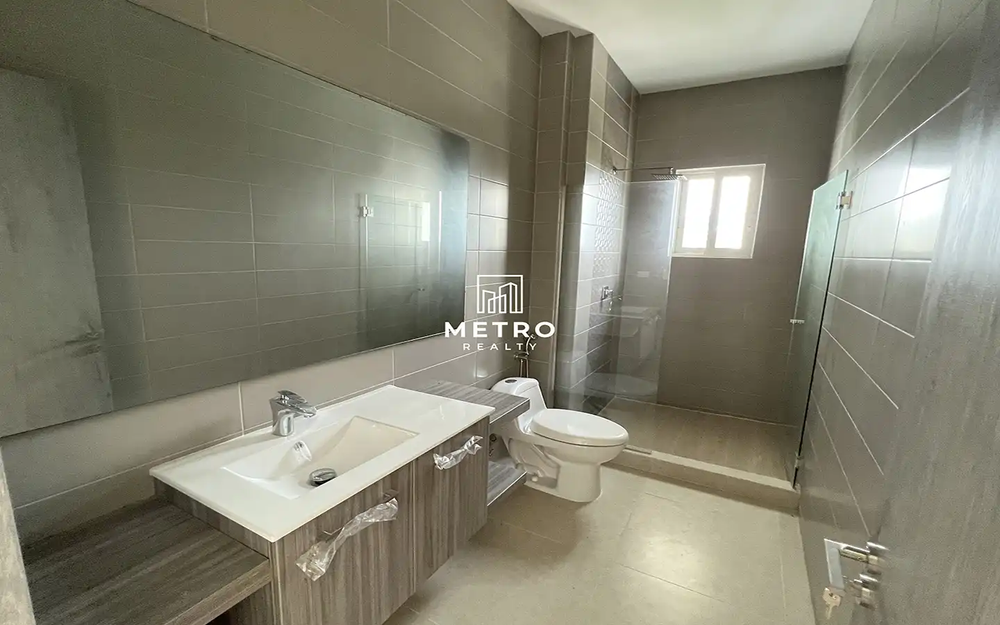Bijao Panama Sherman Apartments master bathroom