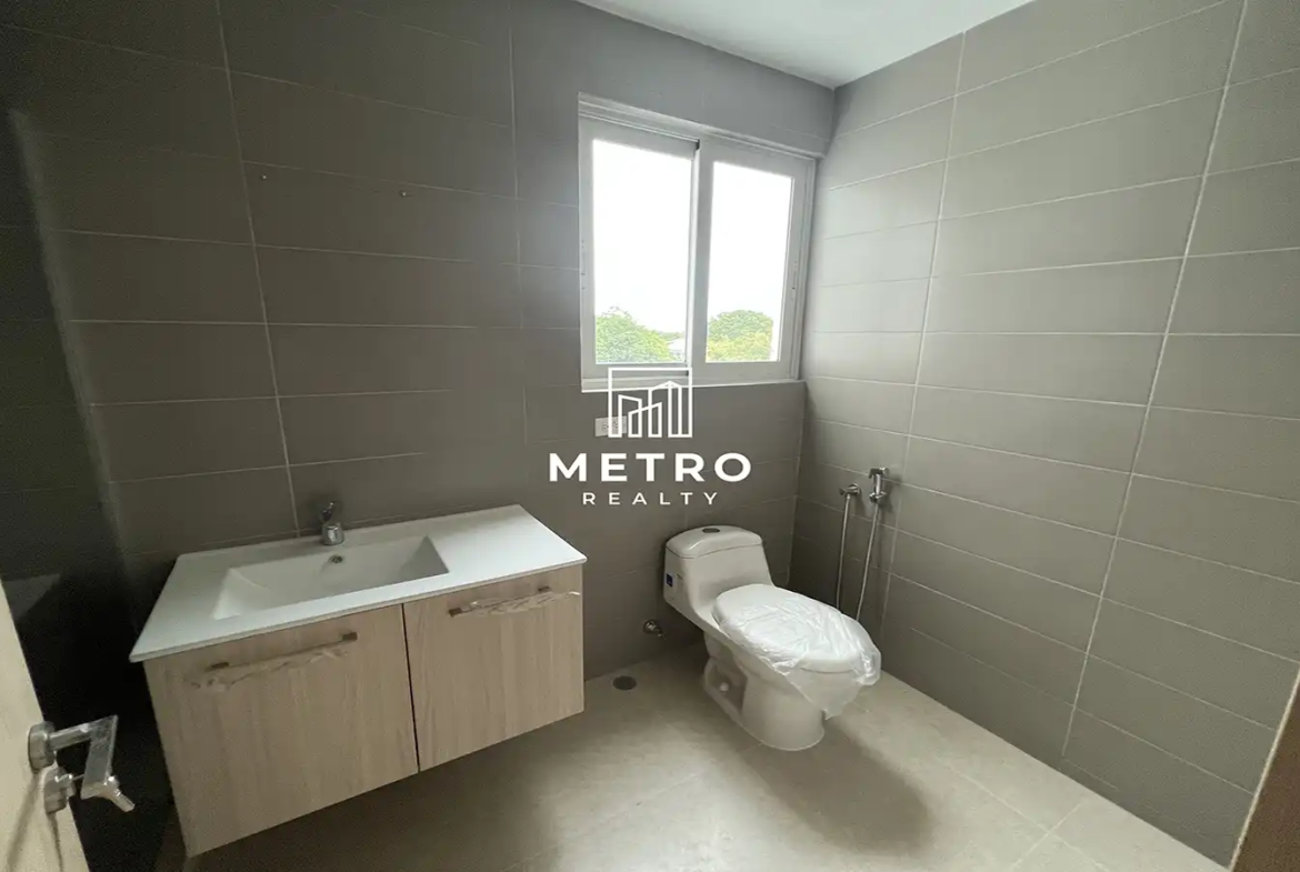 Bijao Panama Sherman Apartments master bathroom