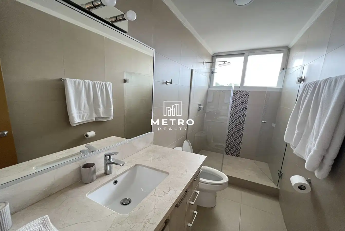 Nueva Gorgona Panama Apartment Bathroom