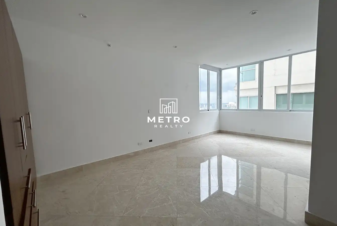 Punta Paitilla Apartment for Sale in Ph The Point Panama fourth bedroom
