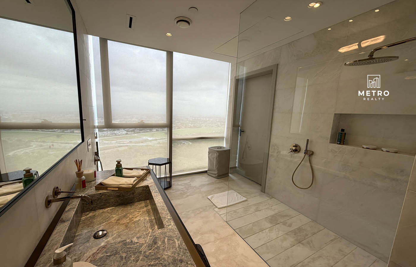 santa maria panama Spacious bathroom santa maria panama Spacious bathroom