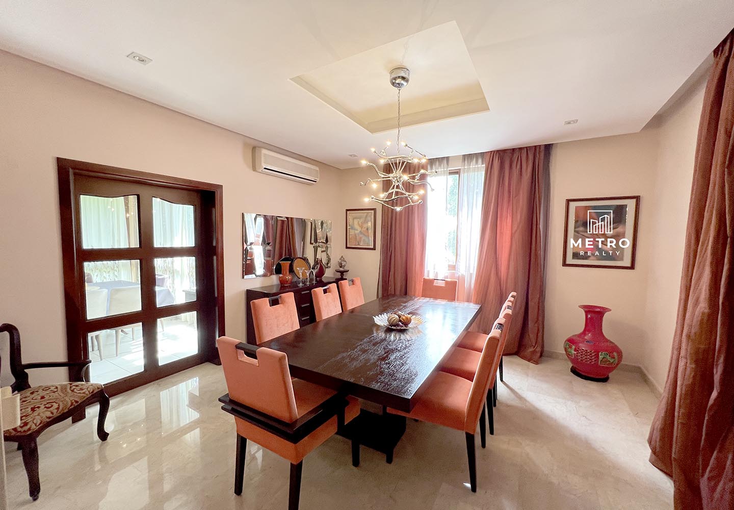 Houses For Sale in Panama dining room