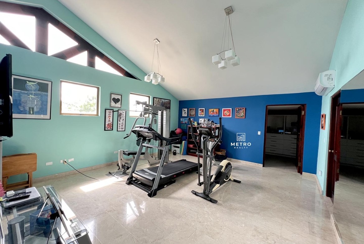 Houses For Sale in Panama master gym