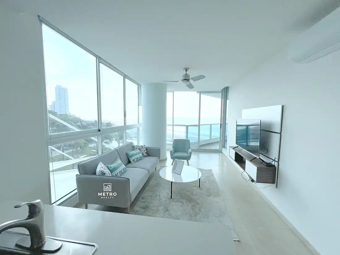 gorgona beach panama living room