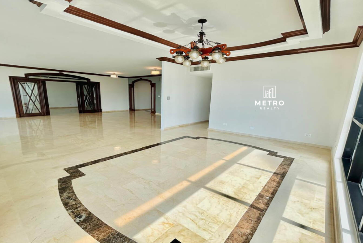 miramar tower Lobby