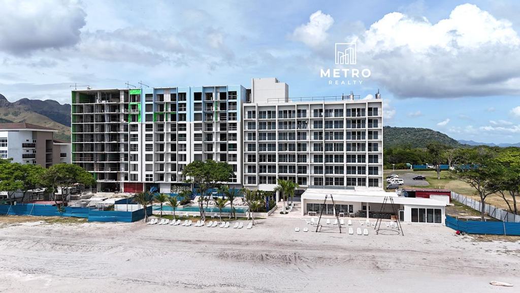 playa caracol panama SufSide building