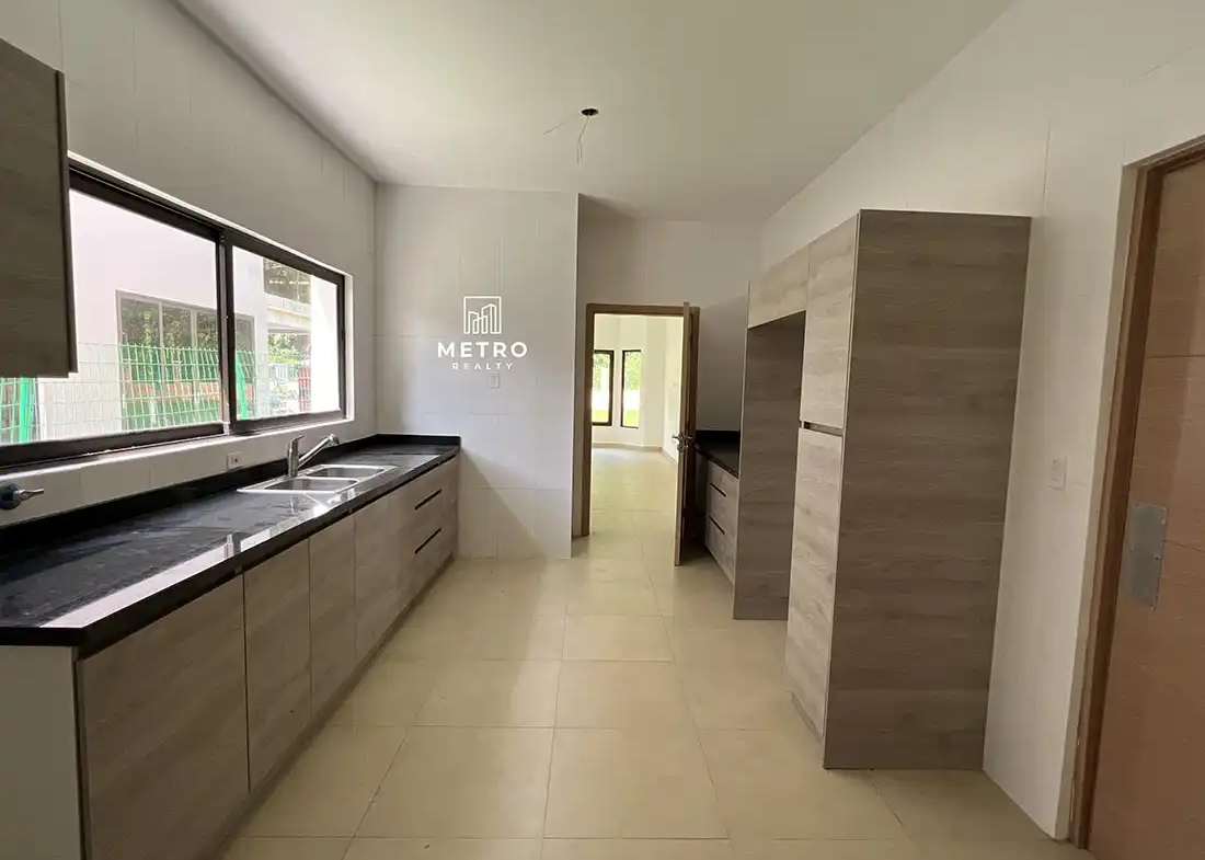 casas en clayton panama kitchen