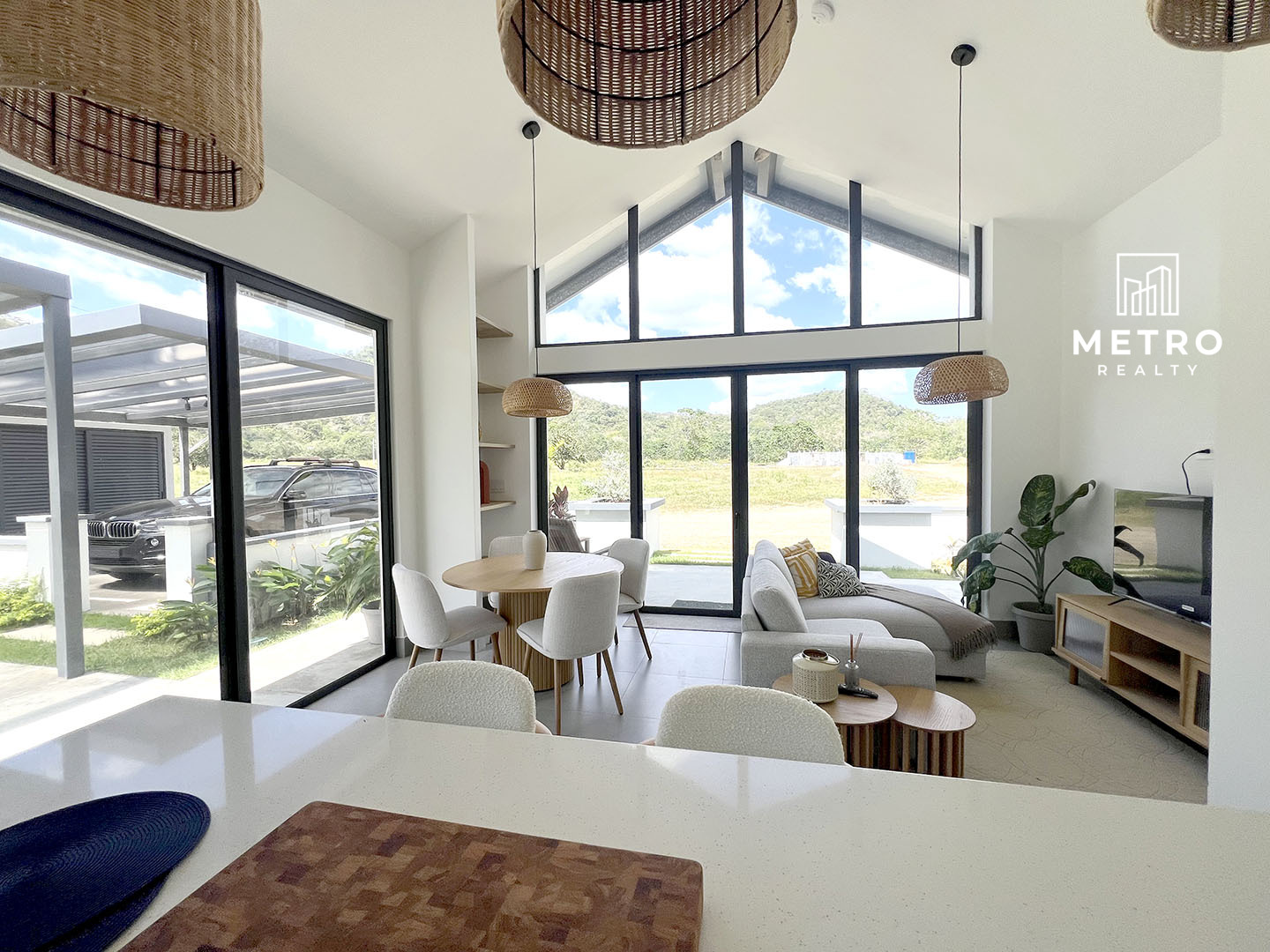 homes for sale in los santos panama Living room