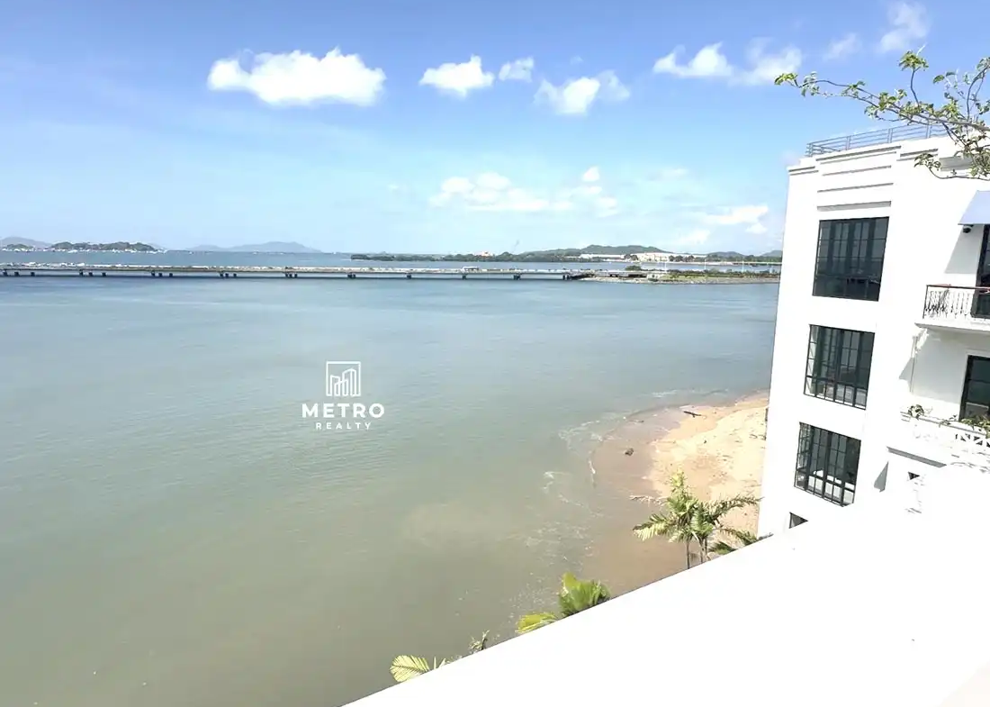 Property for sale in casco viejo panama ocean view