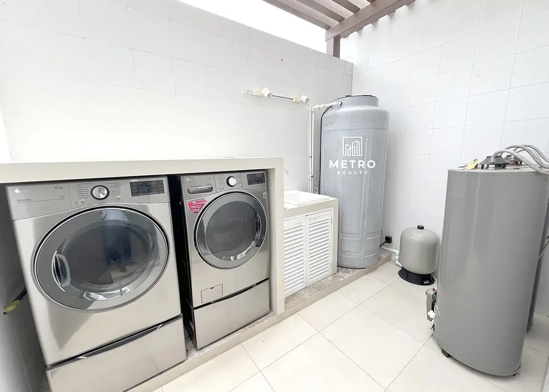 Senderos de camino de cruces - Laundry room