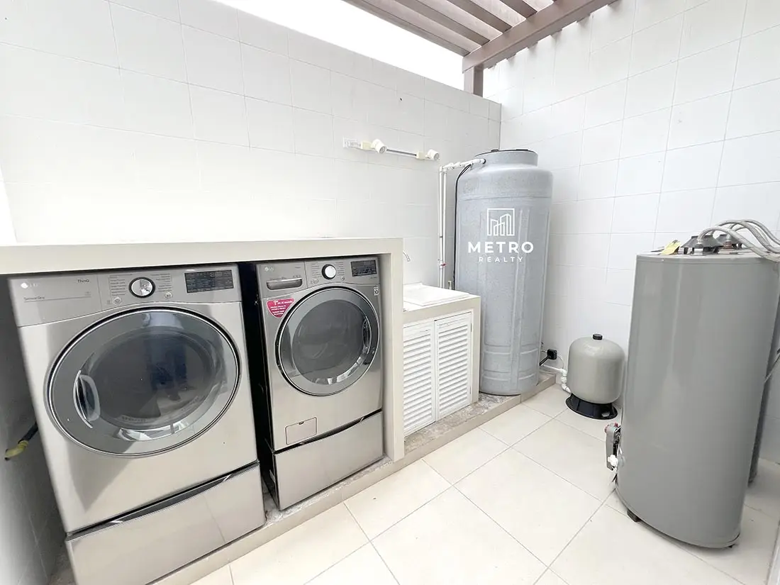 Senderos de camino de cruces - Laundry room