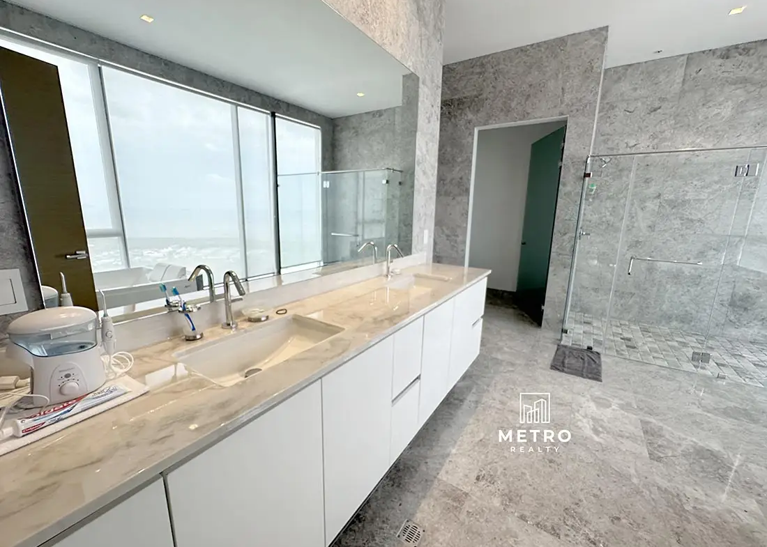 panama condos for sale bathroom bottom view