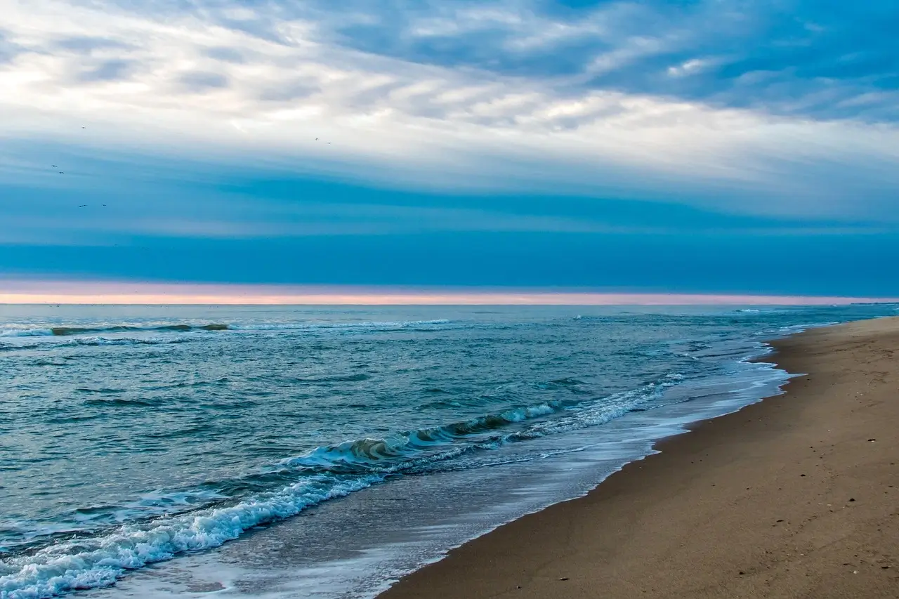 pedasi beach water and sand