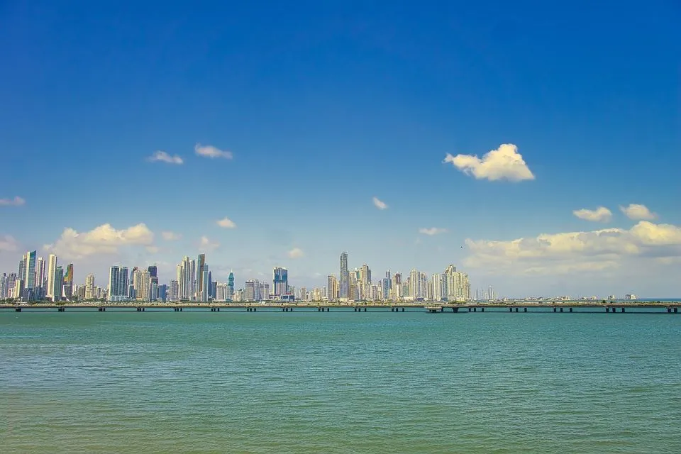 playa venao water and buildings