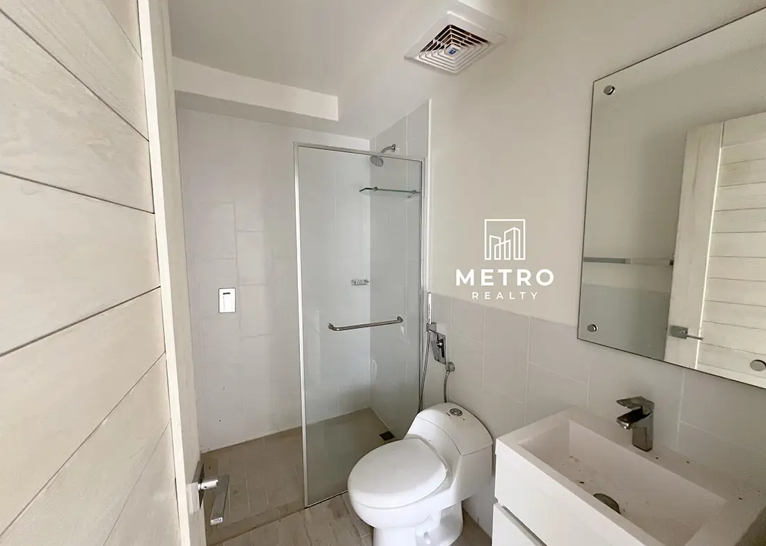 panama real estate for sale beachfront bathroom