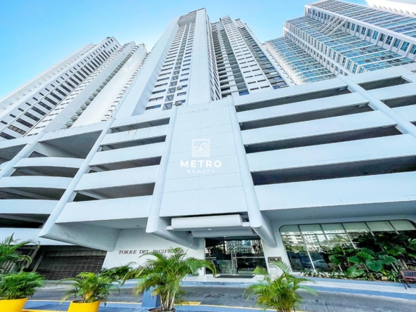 panama waterfront real estate front building