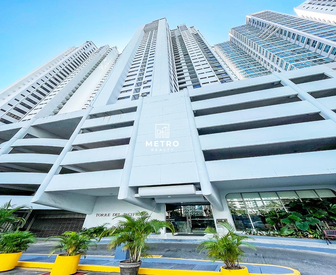 panama waterfront real estate front building