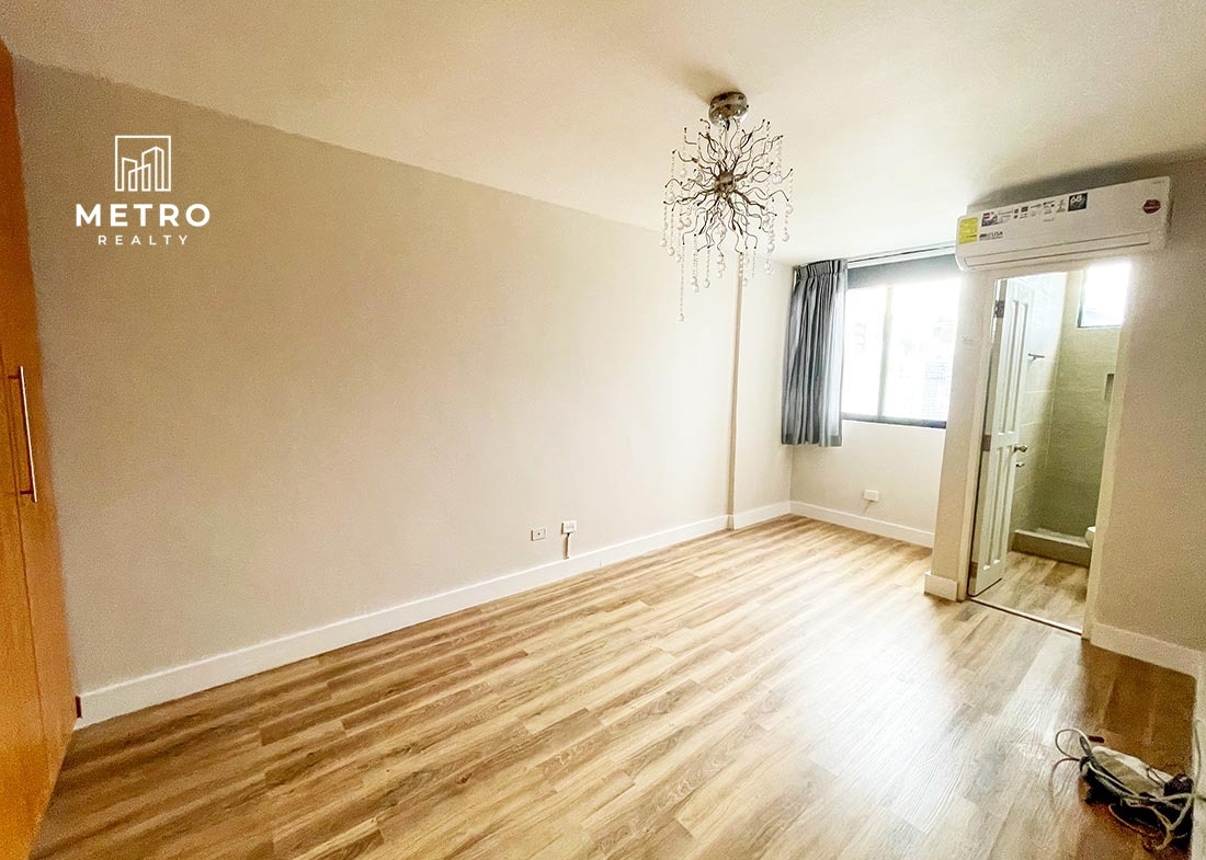 panama waterfront real estate main room