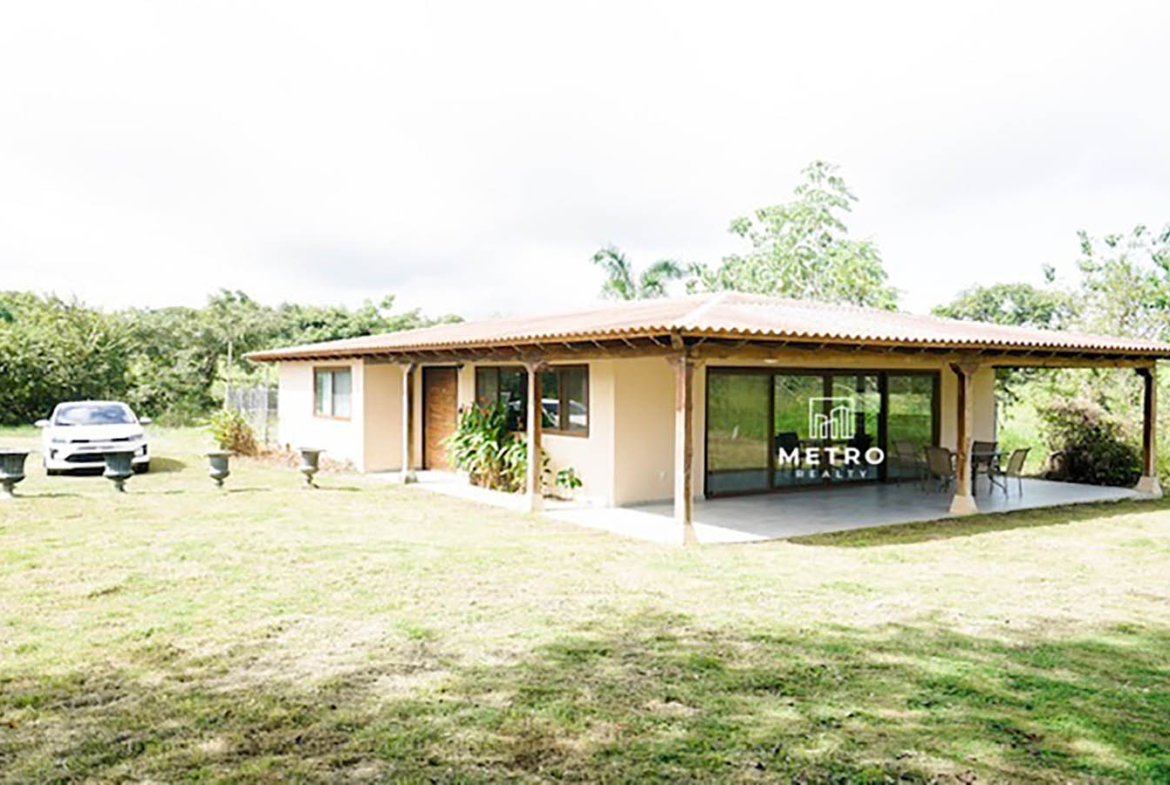 Pedasi Panama Single house for sale Front view