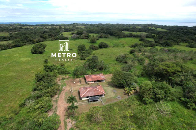 Pedasi Panama Single house for sale full view