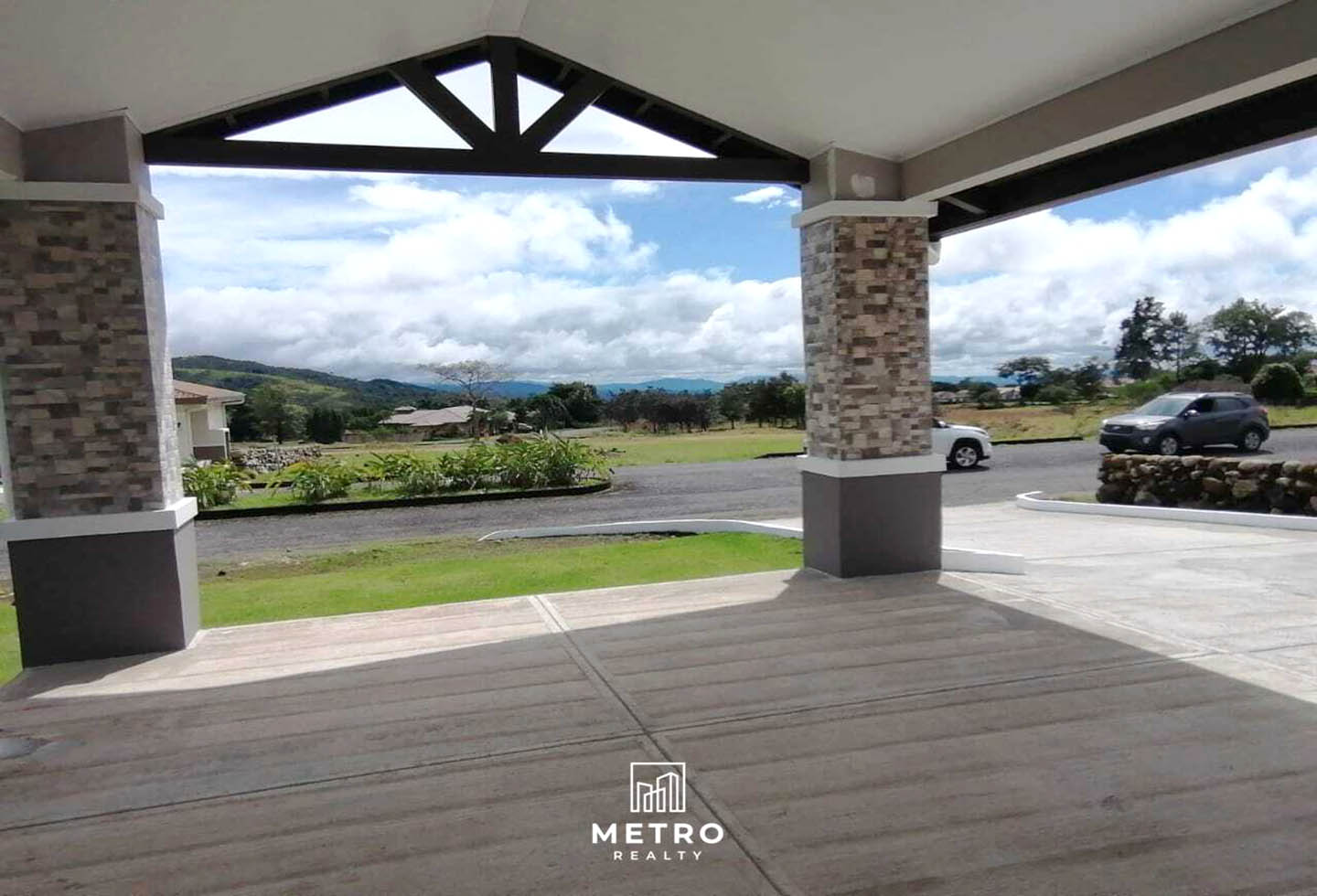 Boquete Canyon village entrance