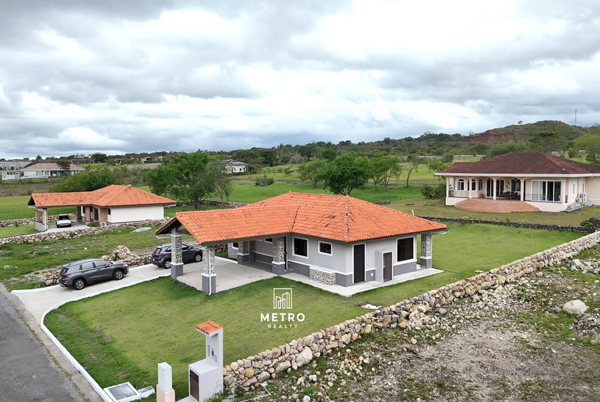 Boquete Canyon village house view