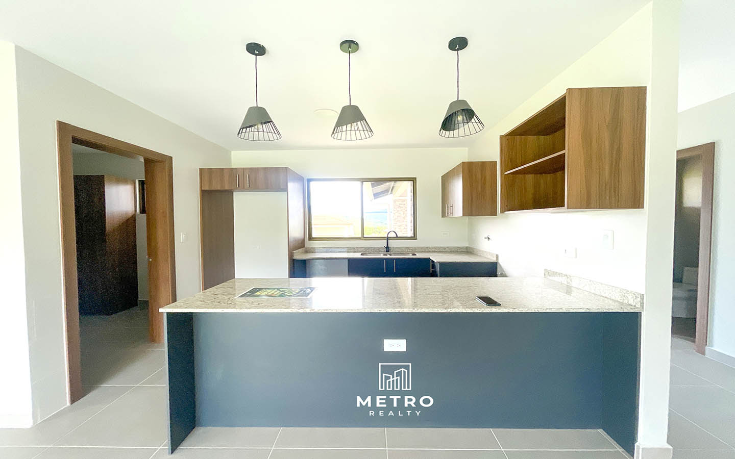 Boquete Canyon village large kitchen
