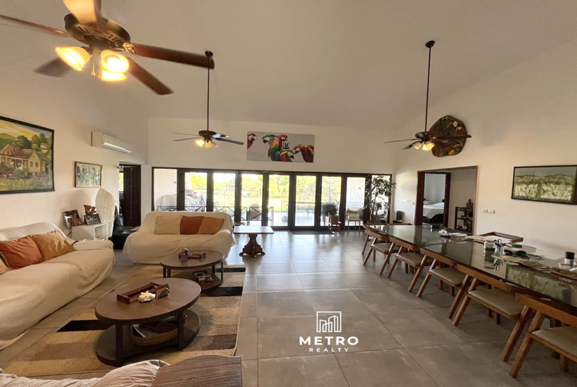 For Sale Pedasi Panama Living room and dinning
