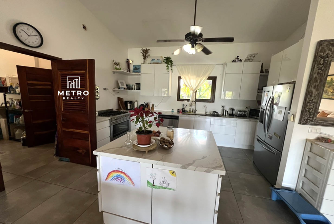 Home For Sale Pedasi Panama Kitchen