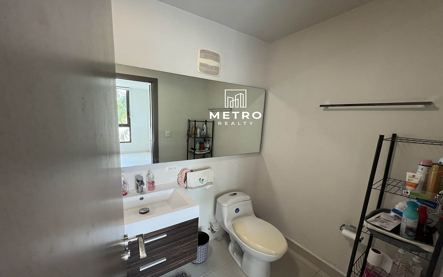 The Most Exclusive Apartment for Sale in Ph La Ensenada Bathroom
