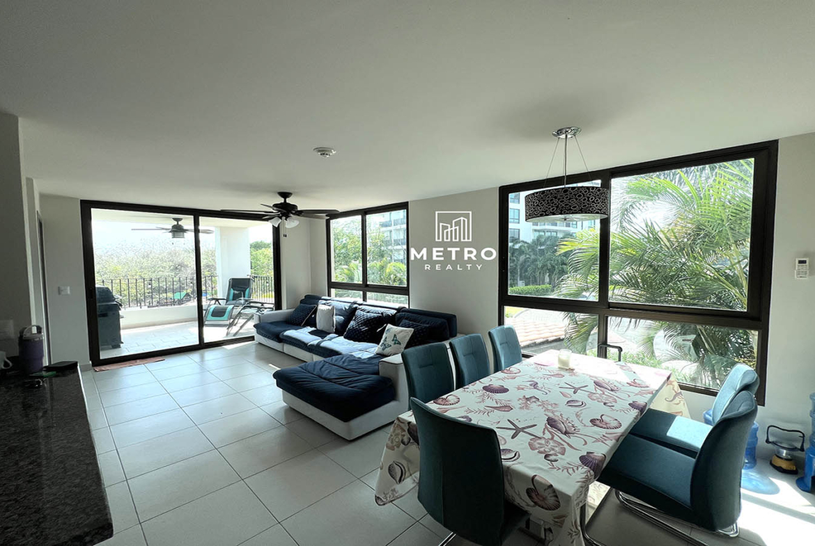 The Most Exclusive Apartment for Sale in Ph La Ensenada Living room