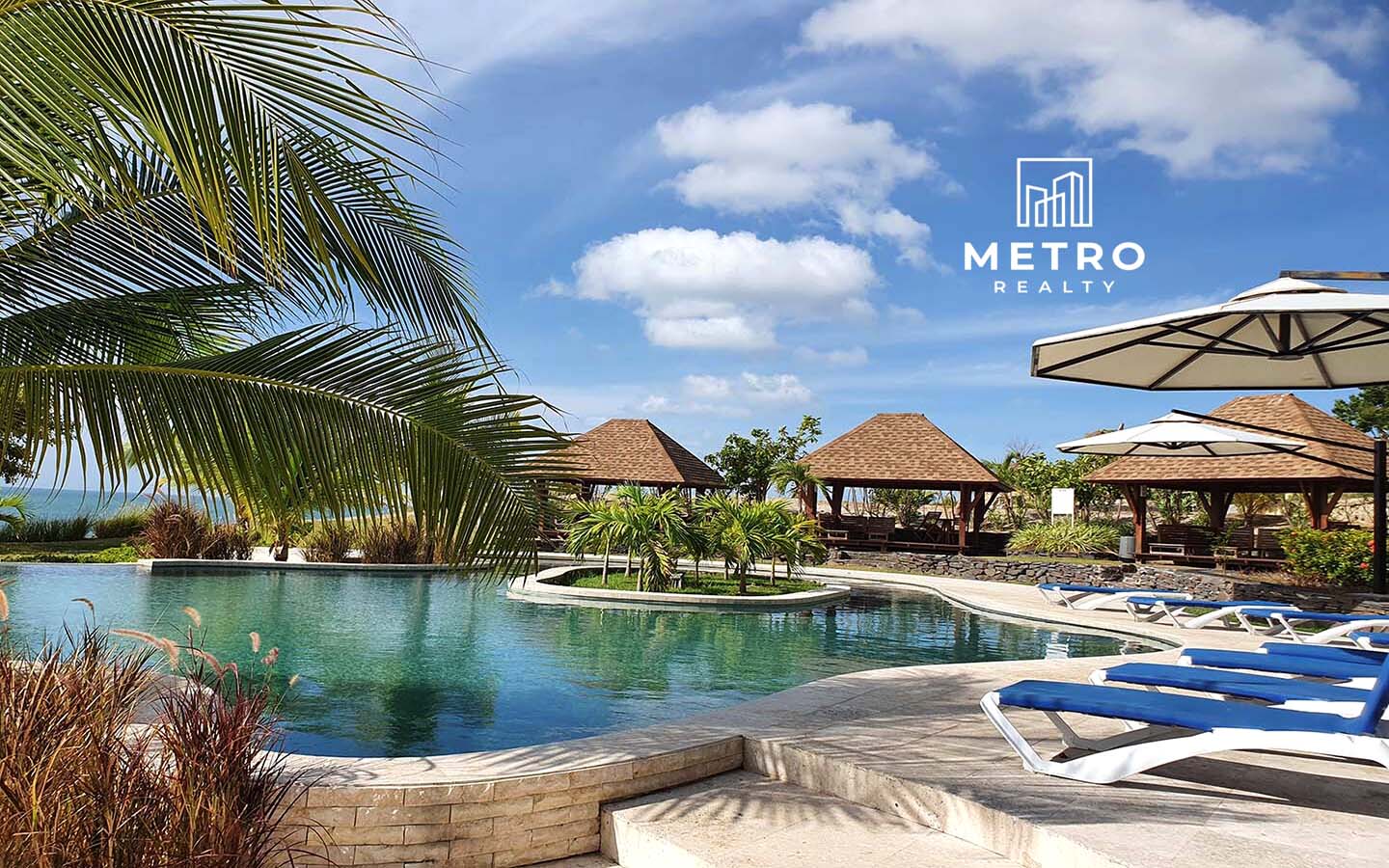 The Most Exclusive Apartment for Sale in Ph La Ensenada pool