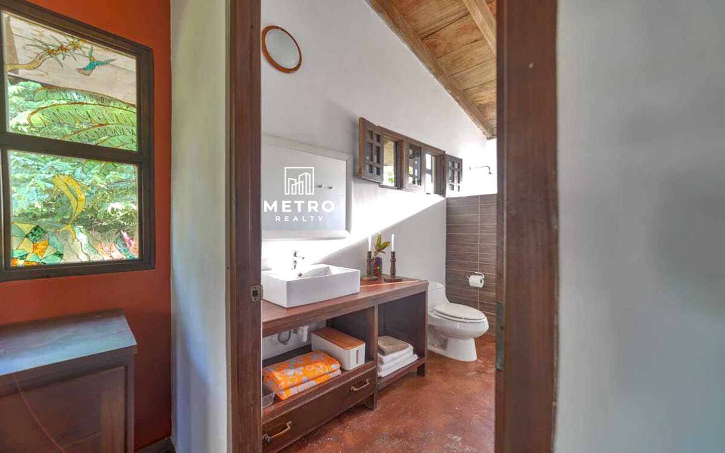 pedasi los santos panama bathroom with mirror