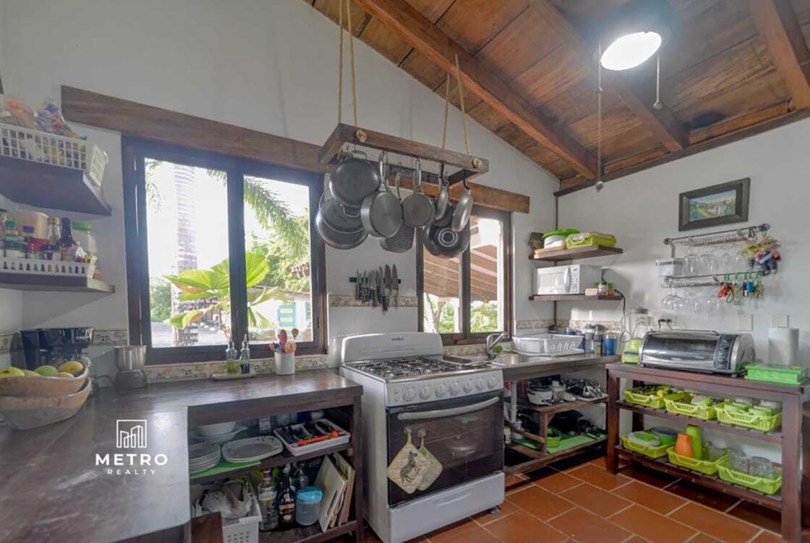 pedasi los santos panama kitchen with furniture