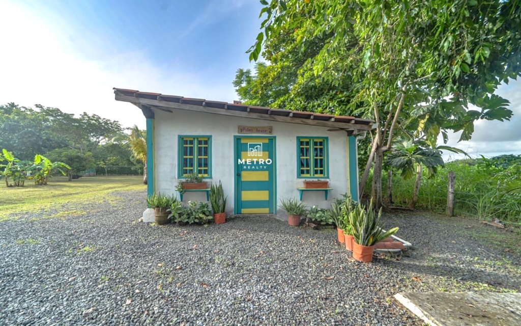 pedasi los santos panama little house