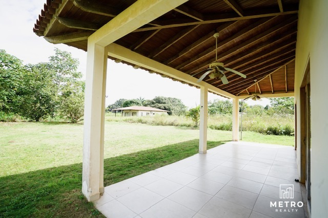 single house for sale in Pedasi Panama terrace