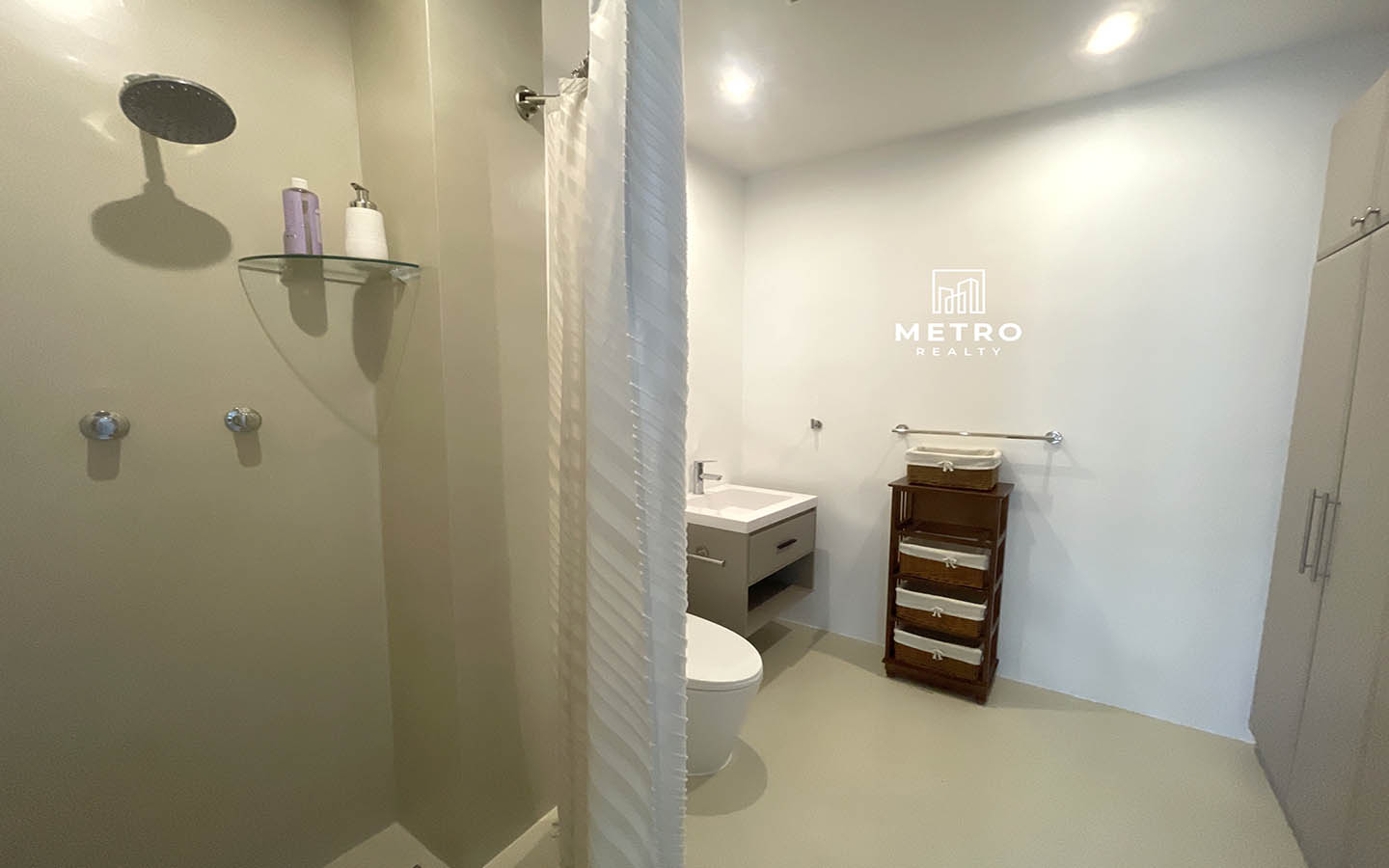 Apartments for Sale Casco Viejo Panama bathroom