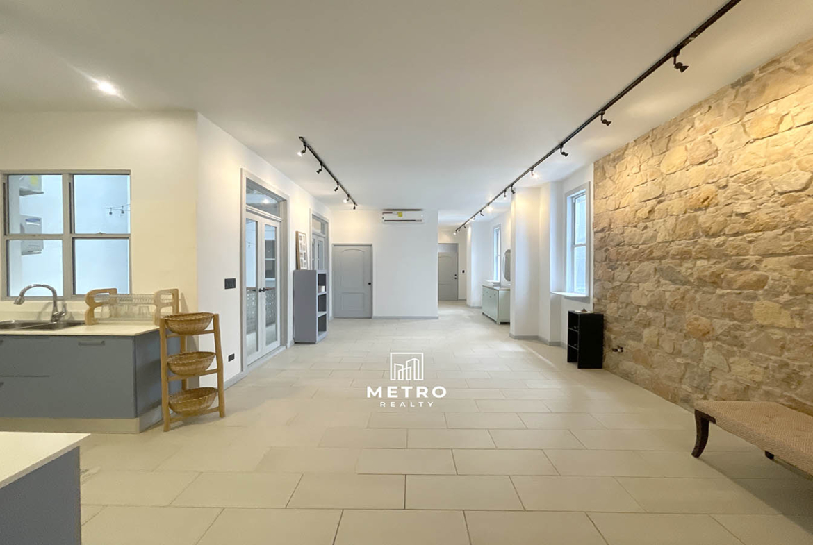 Apartments for Sale Casco Viejo Panama kitchen and living room