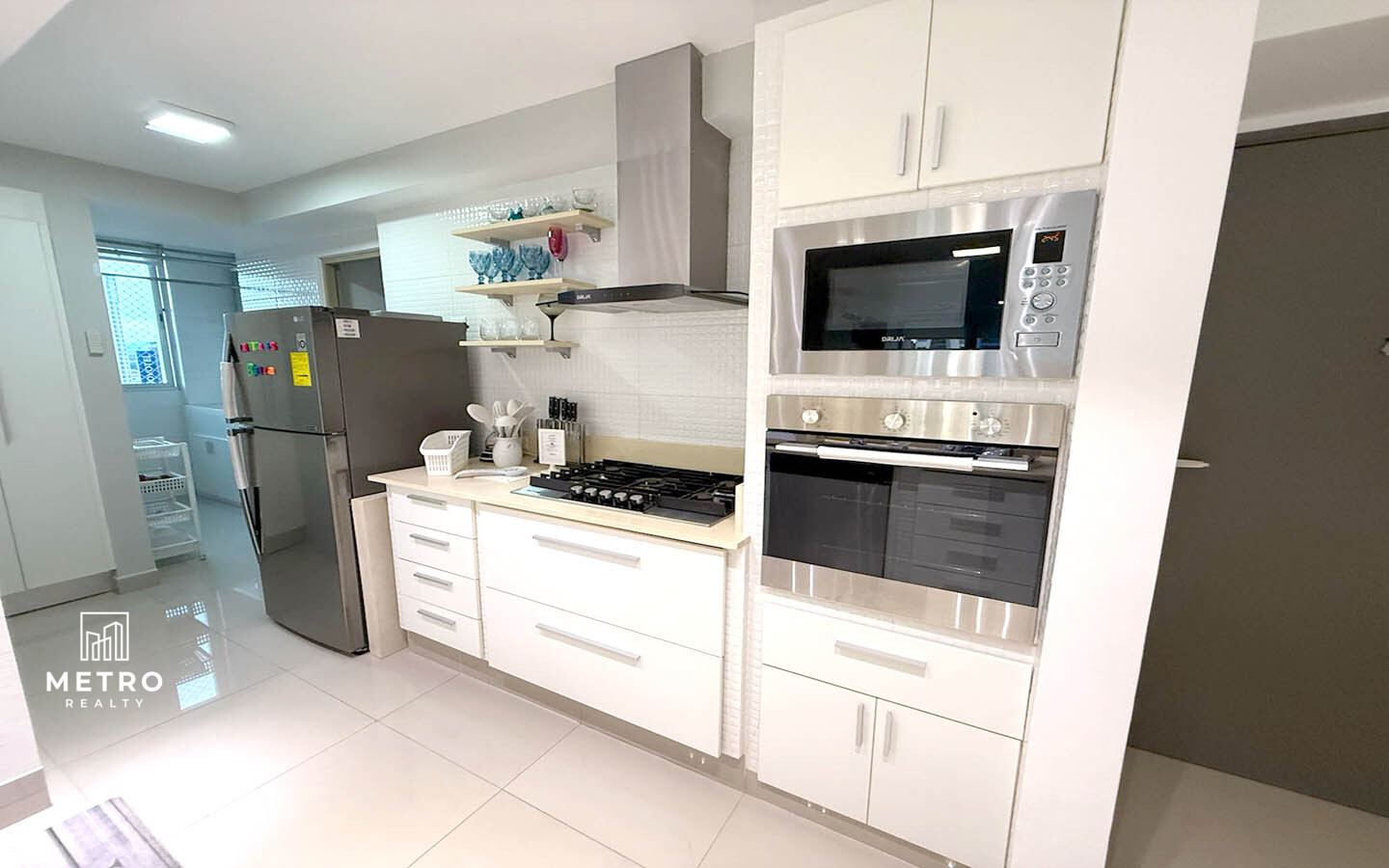 PH Zaphiro Apartment for Sale in Panama beautiful kitchen