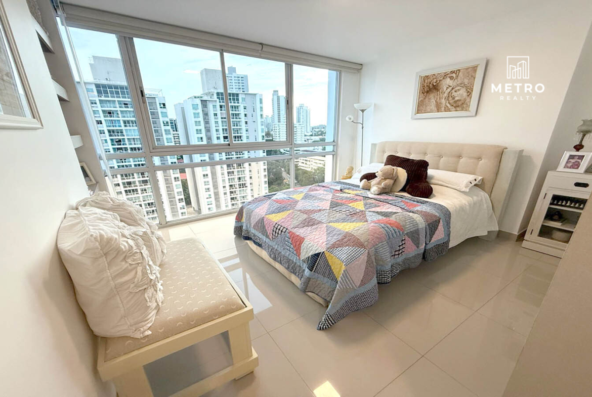 PH Zaphiro Apartment for Sale in Panama master bedroom